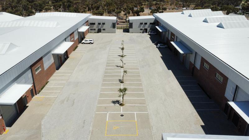 To Let commercial Property for Rent in Killarney Gardens Western Cape